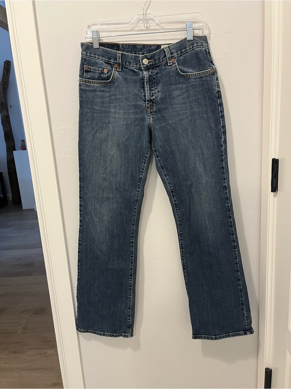 Women’s Classic Lucky Blue Denim Jeans size 8